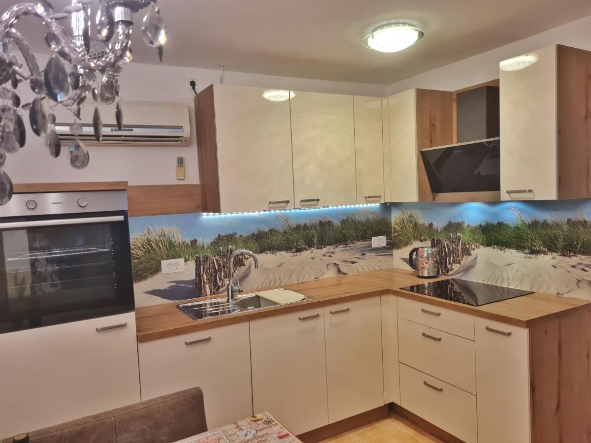 Holiday Place Veli Dvor - Vacation House With Private Garden In Old Town بونات المظهر الخارجي الصورة